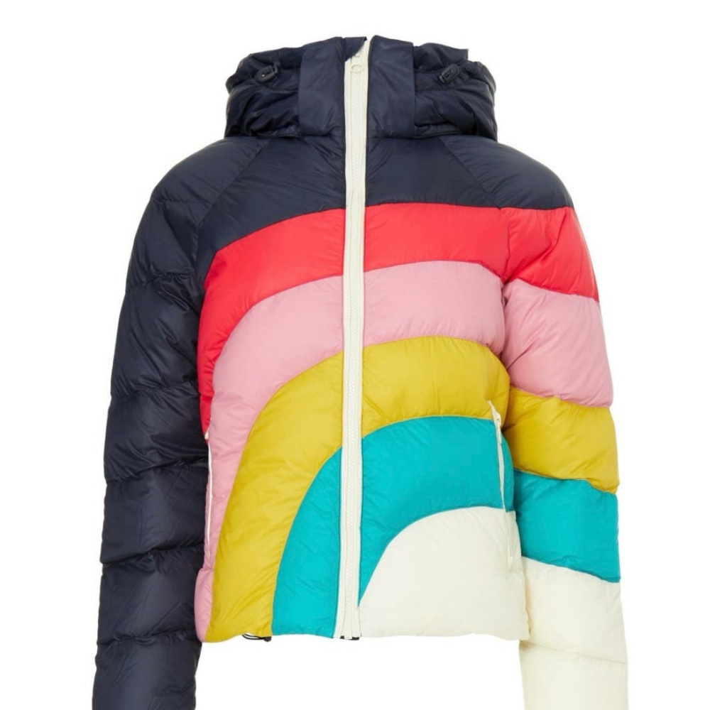 Beautiful new condition Marine Layer ski puffer. Very warm.